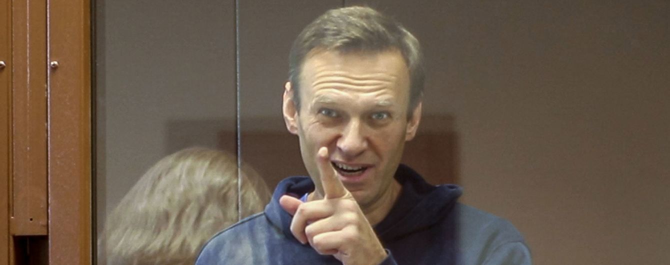 Навальный отбывает наказание в колонии, где шьют трусы для ФСИН России
