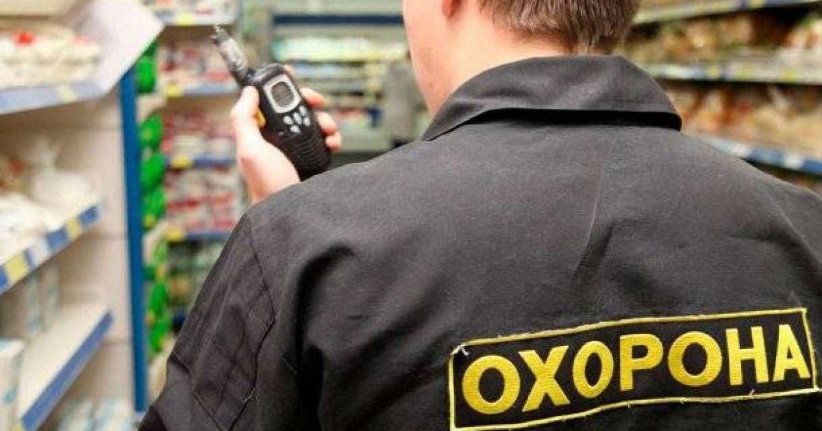 У столичному ТРЦ чоловік вистрелив в охоронця магазину через зауваження про відсутність маски