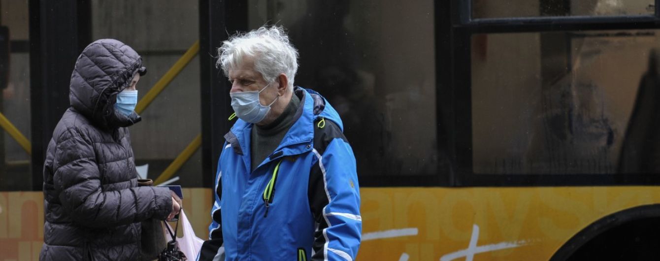 Стало відомо, чи будуть подовжувати суворі обмеження у Києві