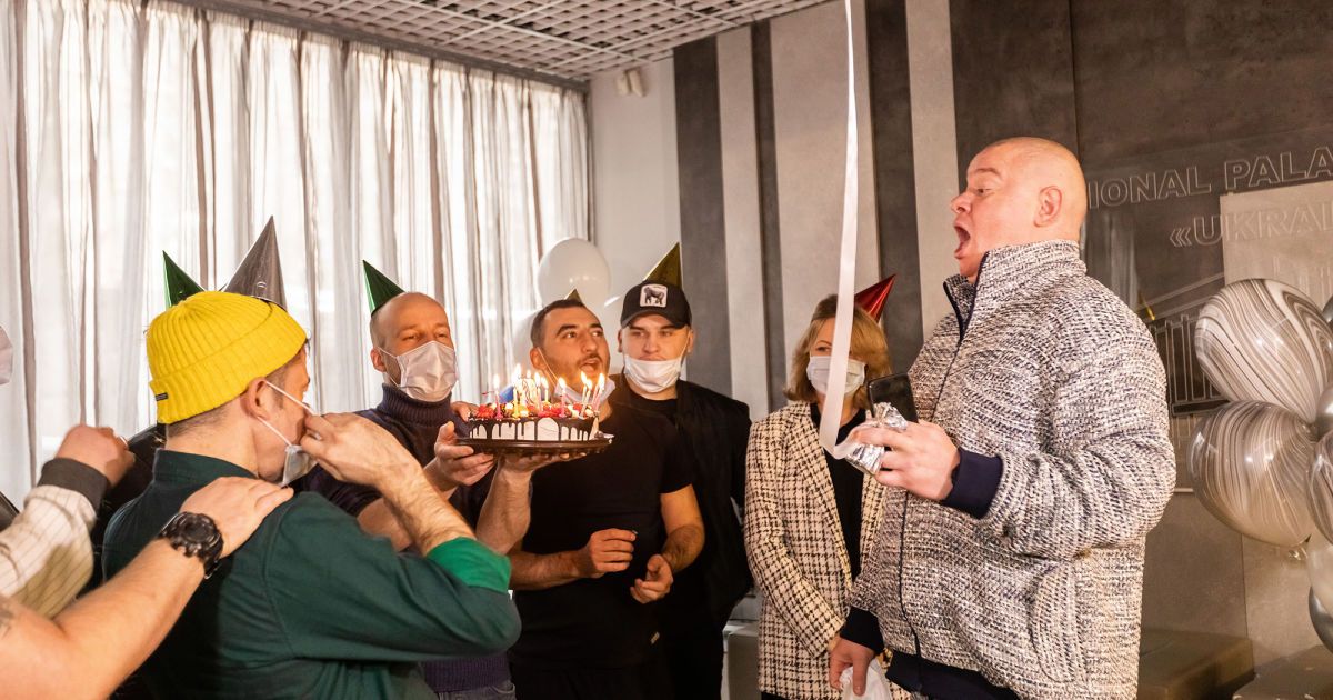 Євген Кошовий відсвяткував 38-річчя: що гумористу подарували колеги та донька