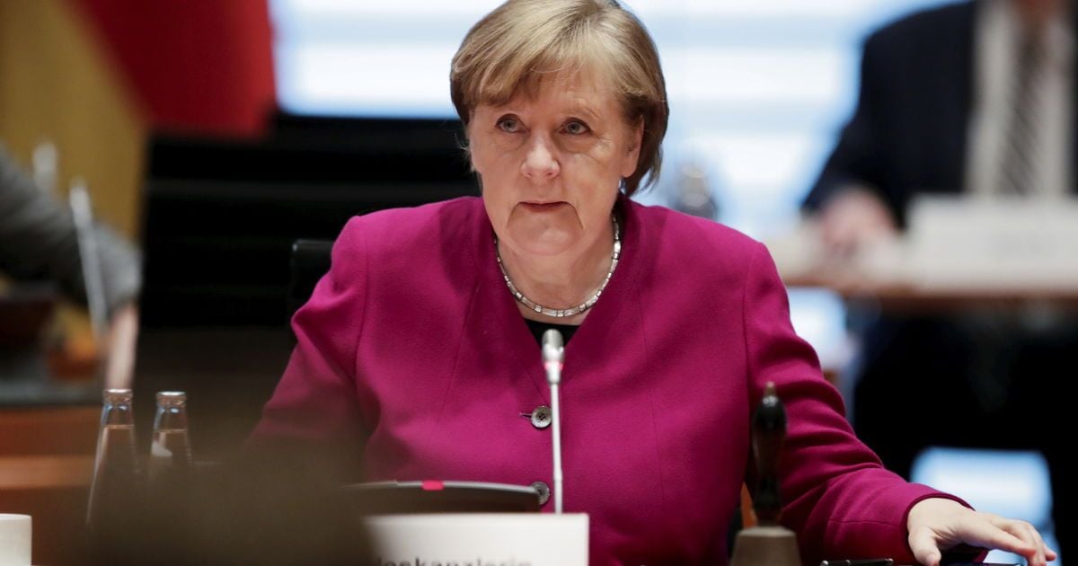 Від РФ треба вимагати зменшити військову присутність: Меркель і Байден планують закликати РФ не стягувати війська до кордону