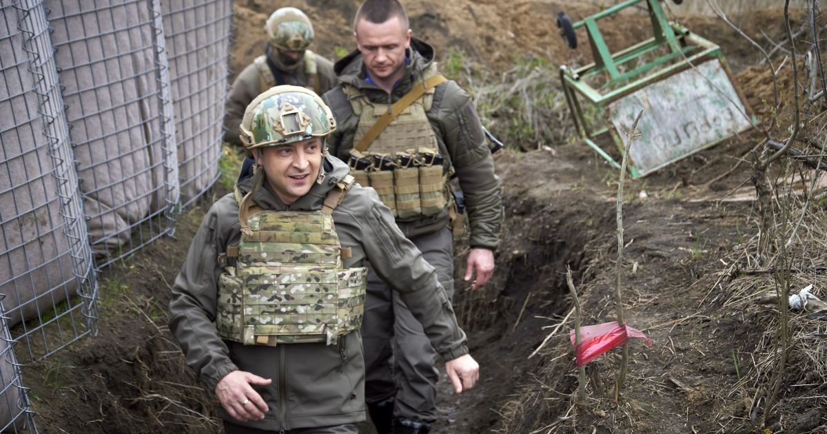 Зеленський заявив, що Байден має зробити більше, аби допомогти завершити війну на Донбасі