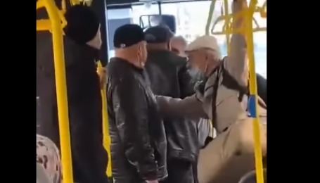 "Я приїхав до Росії, мовчи б**": в окупованому Криму росіянин накинувся на пенсіонерку, яка нарікала на приїжджих