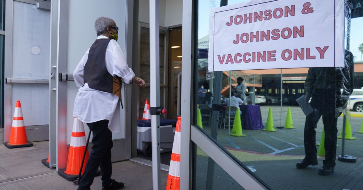 У США рекомендували призупинити вакцинацію від COVID-19 препаратом Johnson & Johnson