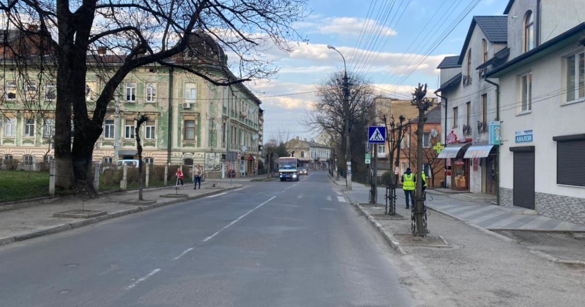 Во Львовской области автомобиль на переходе сбил 25-летнюю девушку: водитель был пьян (фото)