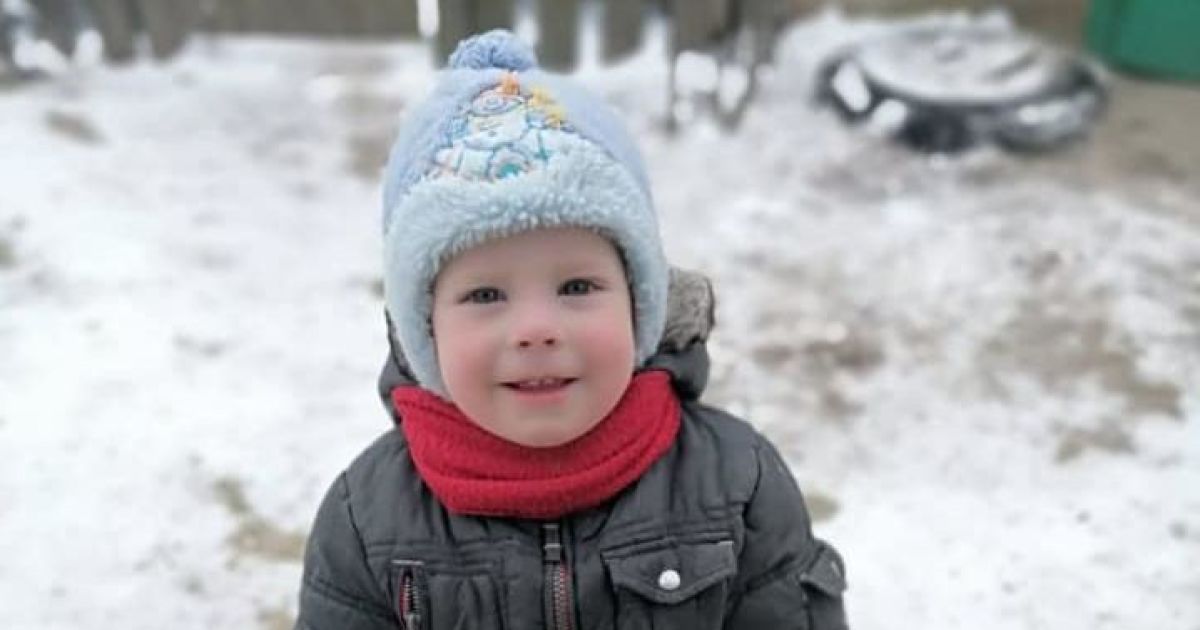Полиция обнародовала фото и приметы пропавшего под Киевом маленького мальчика