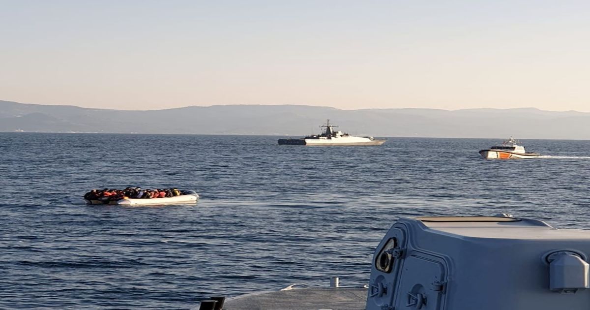 Аварія судна з мігрантами у морі поблизу Тунісу: десятки загиблих
