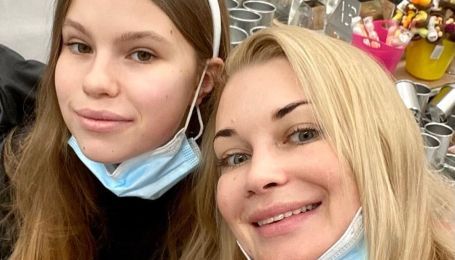 Лідія Таран показала, як з донькою та мамою готується до Великодня