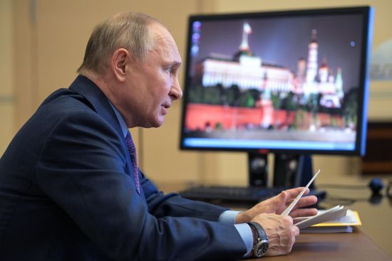 Путін демонстративно не привітав Зеленського і президента Грузії з Днем перемоги