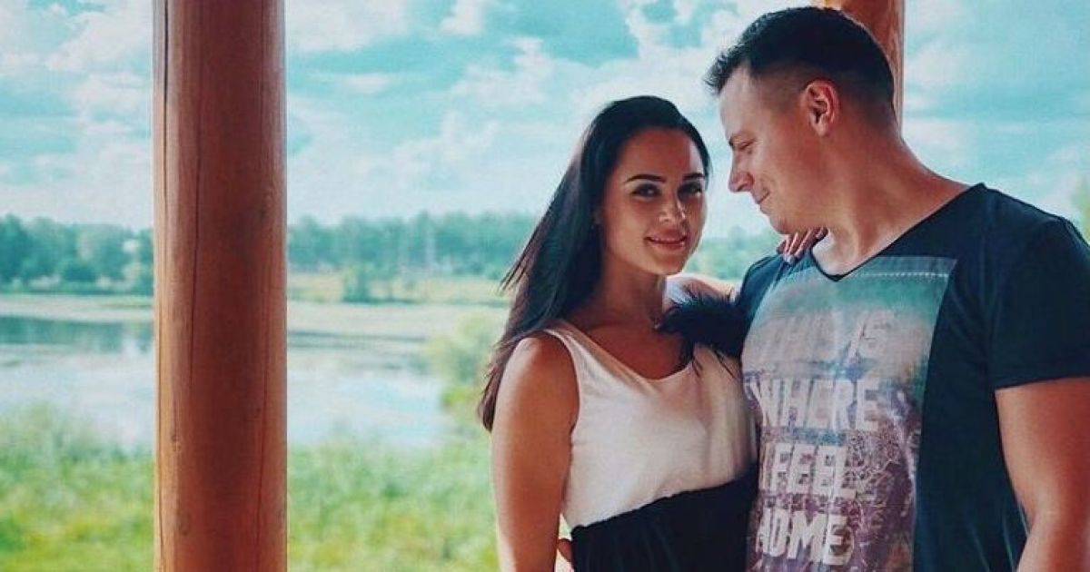 Харьковчанин, жена которого умерла после родов, написал письмо Илону Маску: что он его попросил