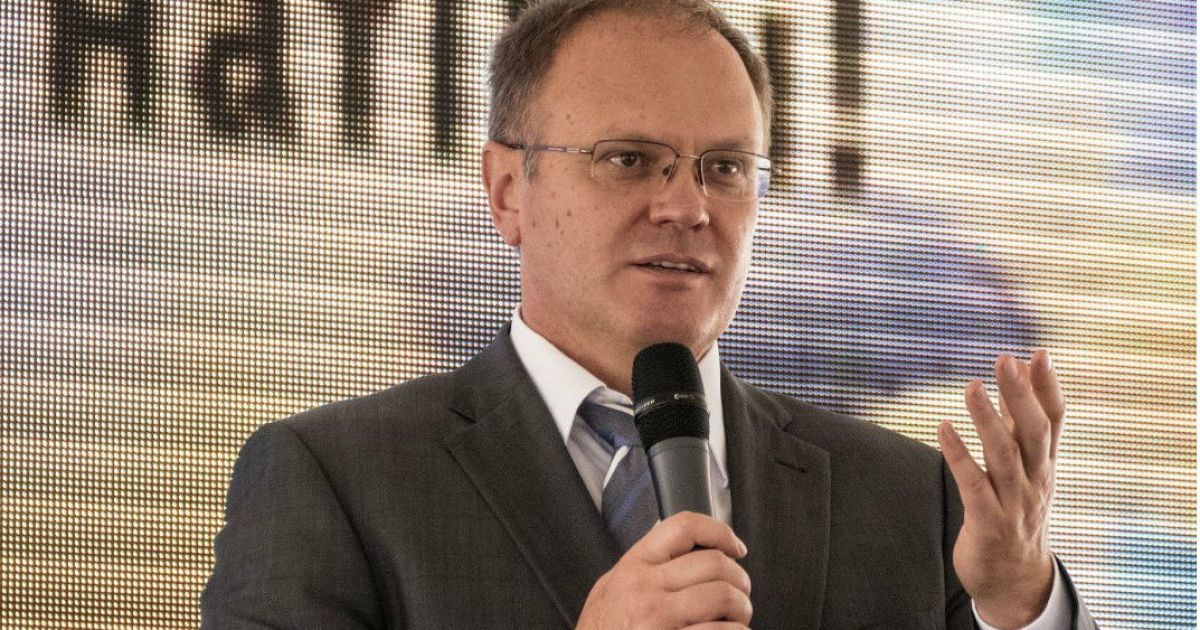 Шандра написав заяву про звільнення.