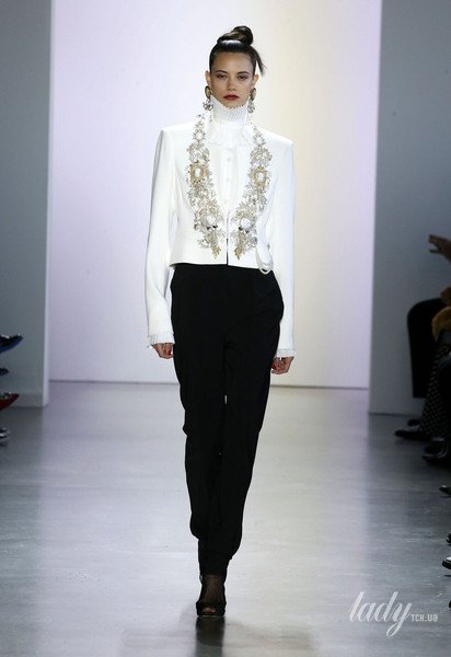 Колекція Badgley Mischka прет-а-порте сезону осінь-зима 2020-2021 / © East News