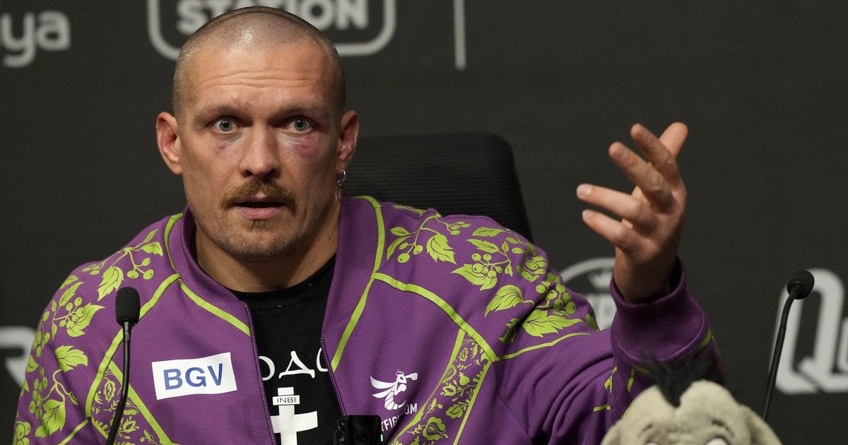 Александр Усик