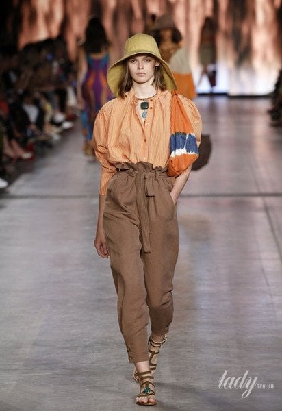 Коллекция Alberta Ferretti прет-а-порте сезона весна-лето 2020 / © East News