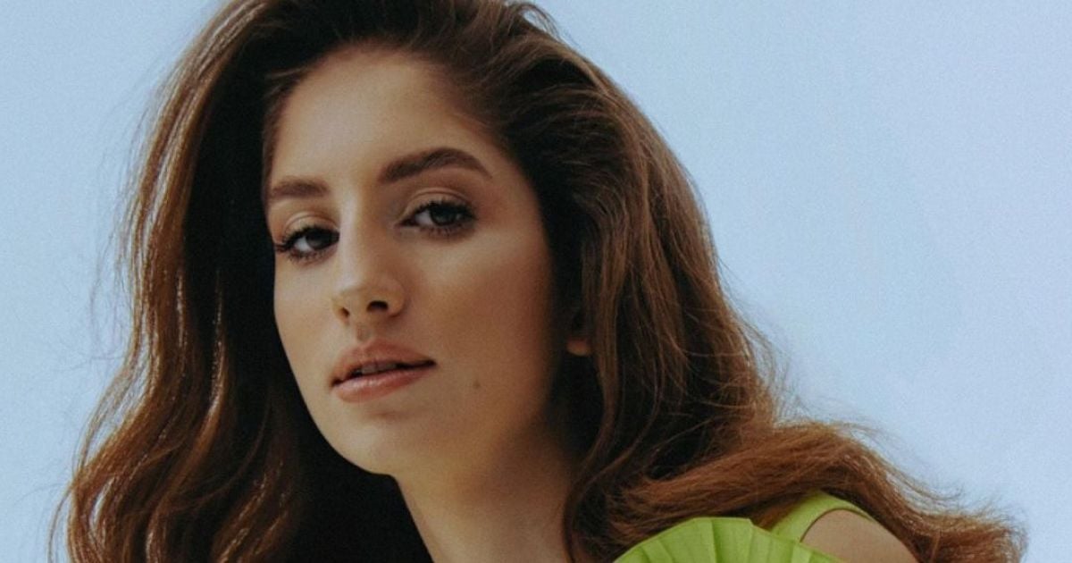 16-летняя подопечная MONATIK NiNO в купальнике очаровала изящной фигурой