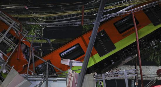 Обвал мосту метро в Мексиці: кількість жертв різко зросла