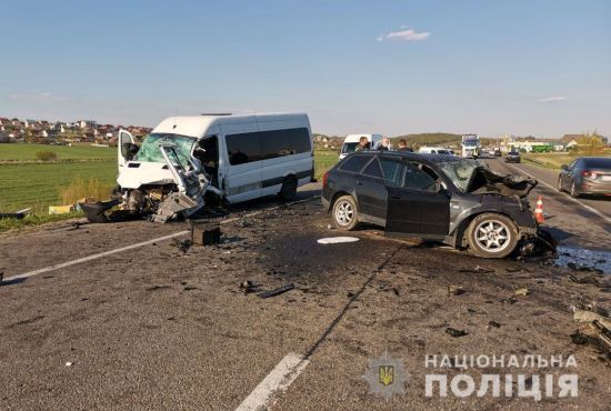 У моторошній ДТП на Рівненщині загинуло подружжя та іхній півторамісячний син: поліція відкрила справу