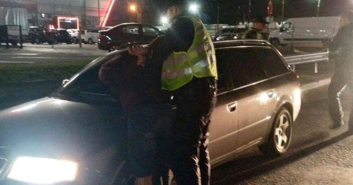В Киеве с погоней задержали мужчину, который похитил девушку - СМИ