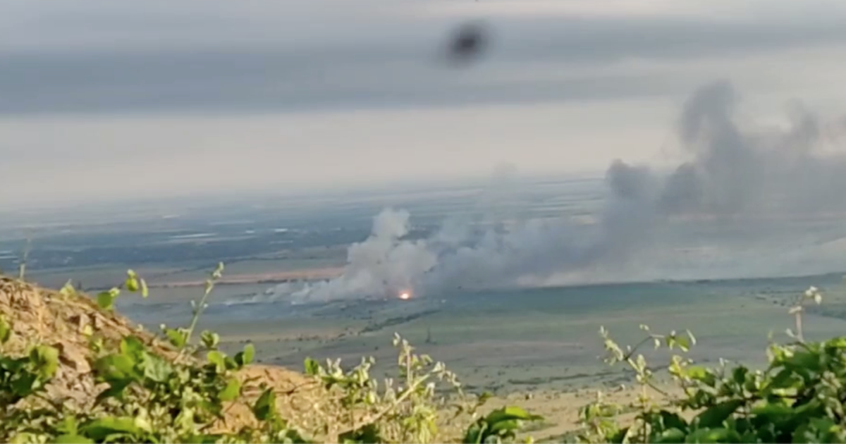 В Крыму 24 июля раздались взрывы. Фото: скриншот.