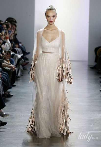 Колекція Badgley Mischka прет-а-порте сезону осінь-зима 2020-2021 / © East News