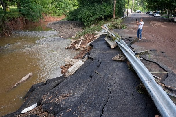 Метро и улицы Нью-Йорка оказались под водой: что произошло