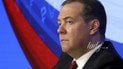 "Просто гасите свет": Медведев заявил, что РФ будет грабить другие страны и цинично высказался о ракетных атаках на Украину