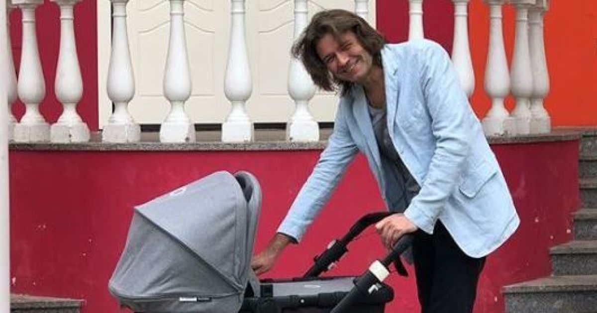 Дмитрий Маликов впервые показал сына, рожденного от суррогатной матери