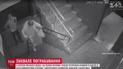 Интернет возмутило видео ограбления молодым человеком старенькой киевлянки