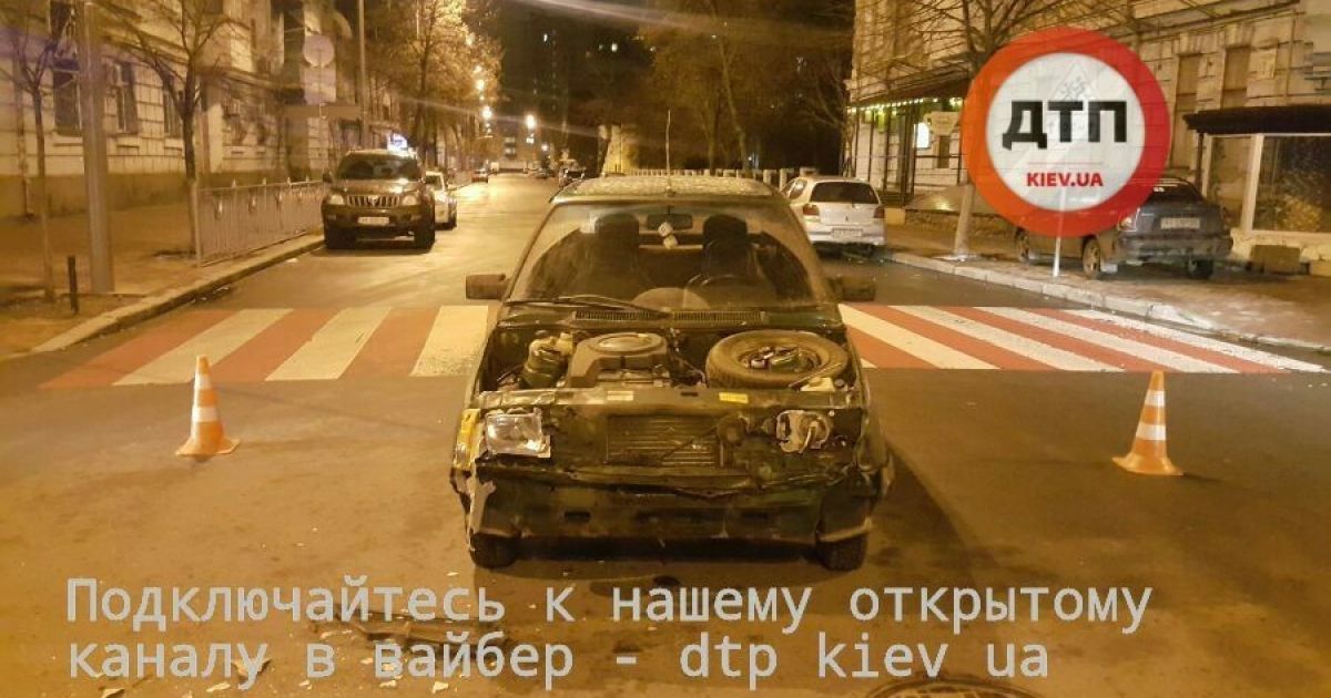 Шесть разбитых авто: в Киеве на Подоле произошло масштабное пьяное ДТП
