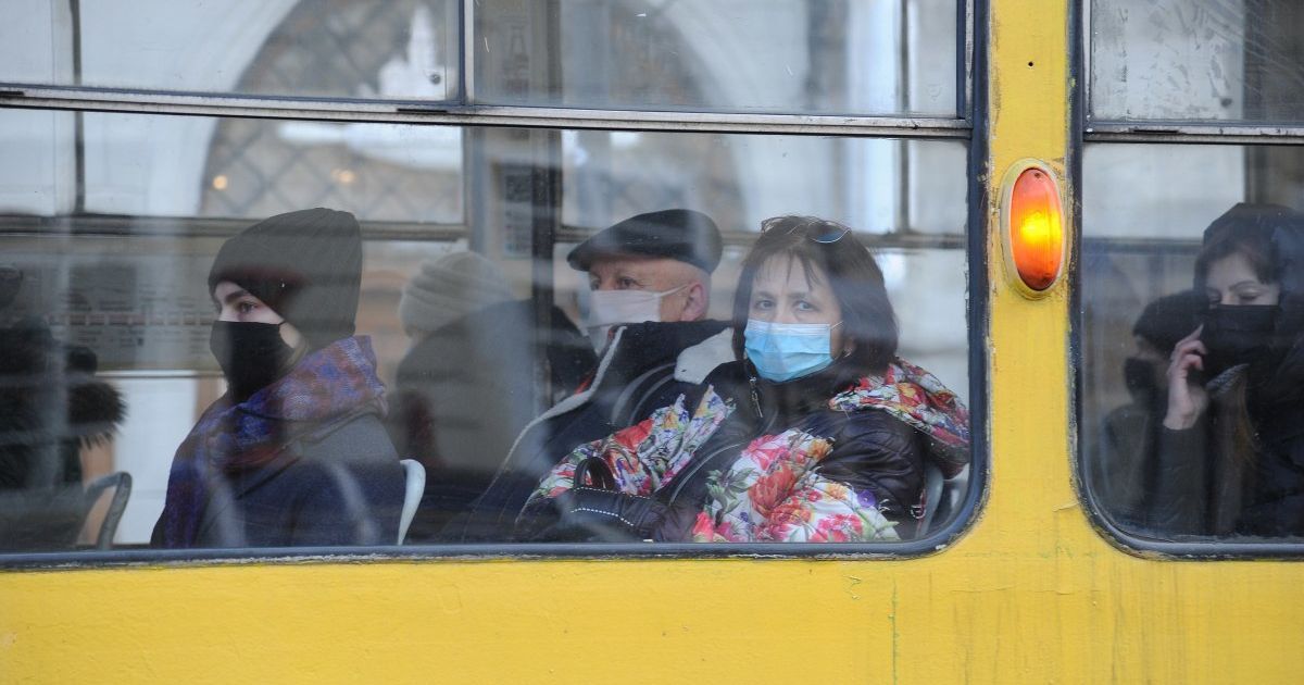 Во Львове могут ослабить карантин: Садовый рассказал, что и кому позволят