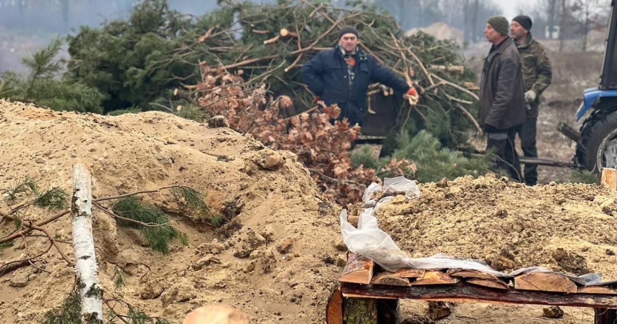 В Ровенской области на границе с Беларусью активно строят защитные сооружения: появились фото