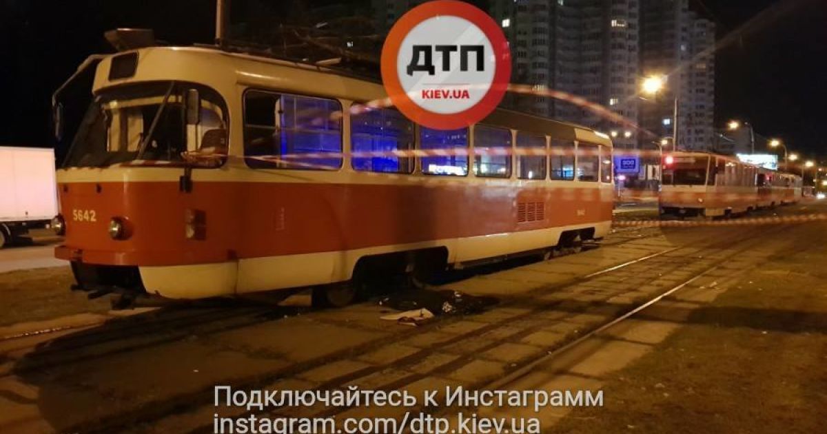 ДТП з трамваєм у Києві_1 / © facebook.com/dtp.kiev.ua