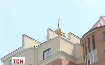 Мода на приватні церкви. Заможні українці будують храми у подвір'ях і на дахах висоток