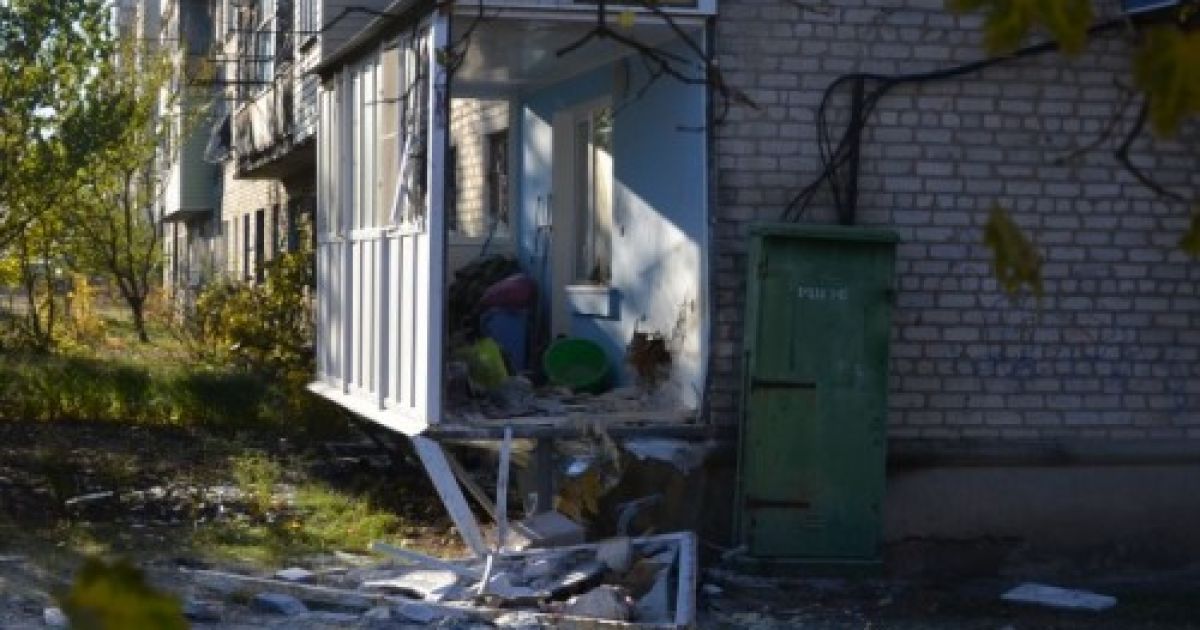 Десятки домов пострадали от взрывов / © ato.lisichansk.in.ua