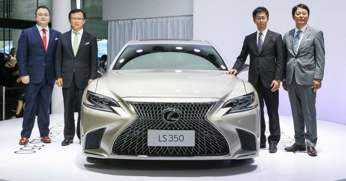 Японцы провели презентацию новой версии Lexus LS
