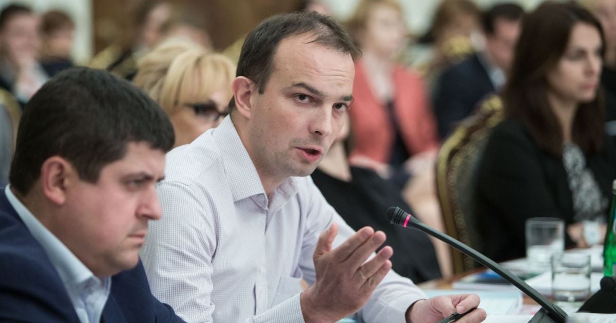 У нардепа возникли вопросы по заполнению