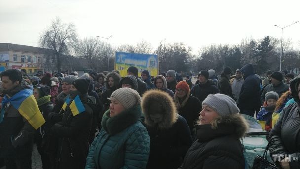 В оккупированном Приморске пустые магазины, а задержанных украинцев пытают в участке