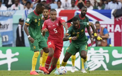 Снова решили закрыть глаза: в ФИФА высказались о флаге России на бутсах игрока сборной Камеруна