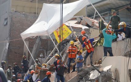 Количество жертв землетрясения в Мексике увеличилось до 360