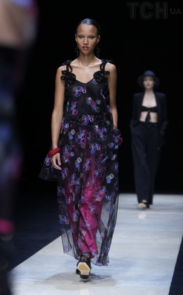 Коллекция Emporio Armani весна-лето 2025 / © Associated Press