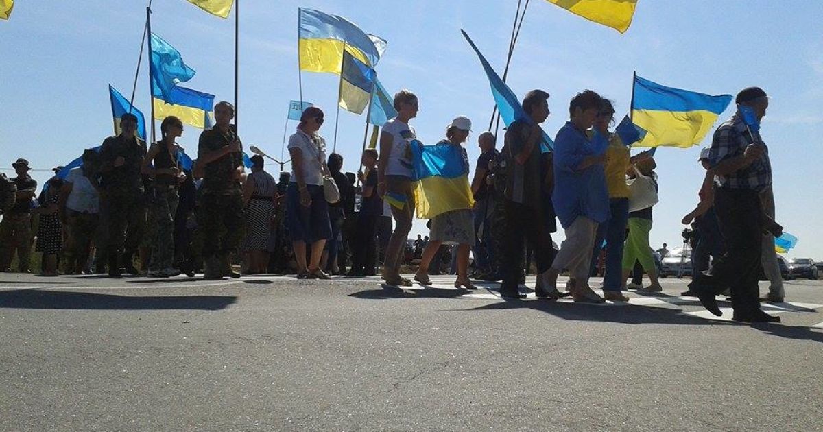 На админгранице с Крымом началась бессрочная блокада полуострова.