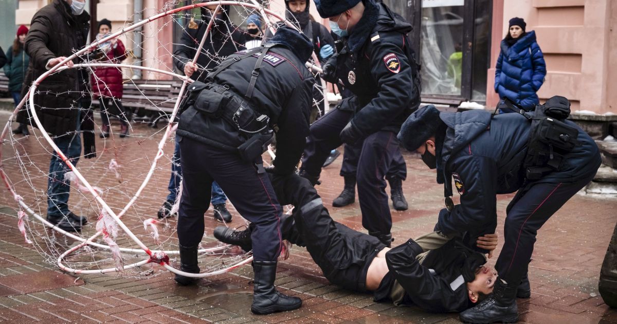 В Москве перед митингом 31 января закроют оружейные магазины