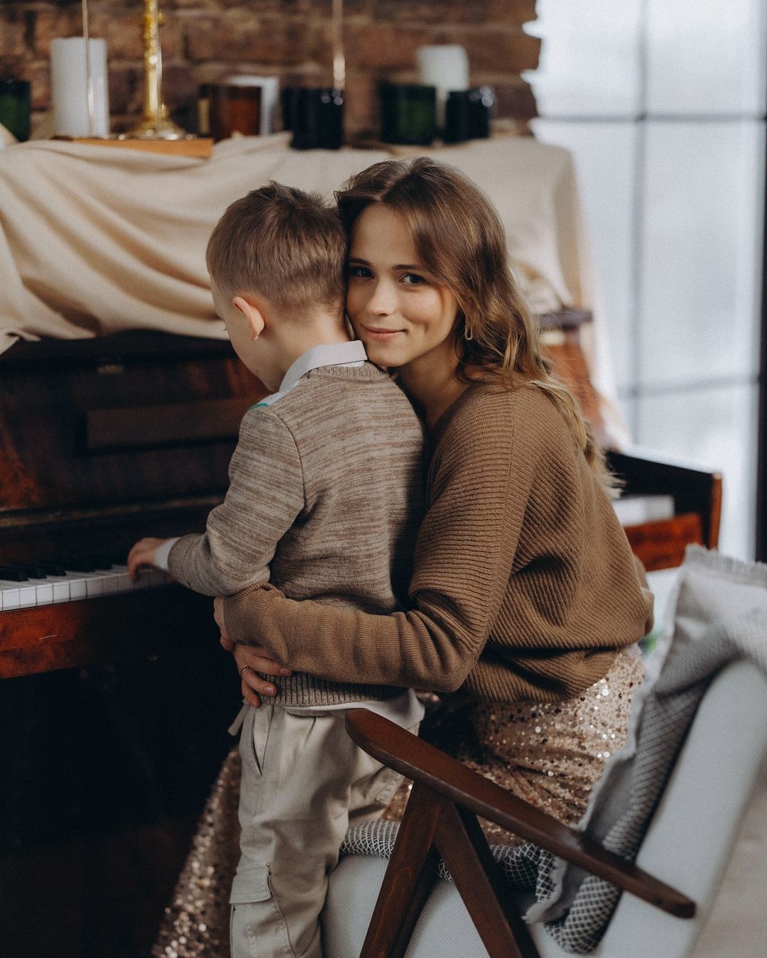 Анна Кошмал с сыном / © instagram.com/smorkovkina