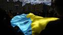 Українці з прапором