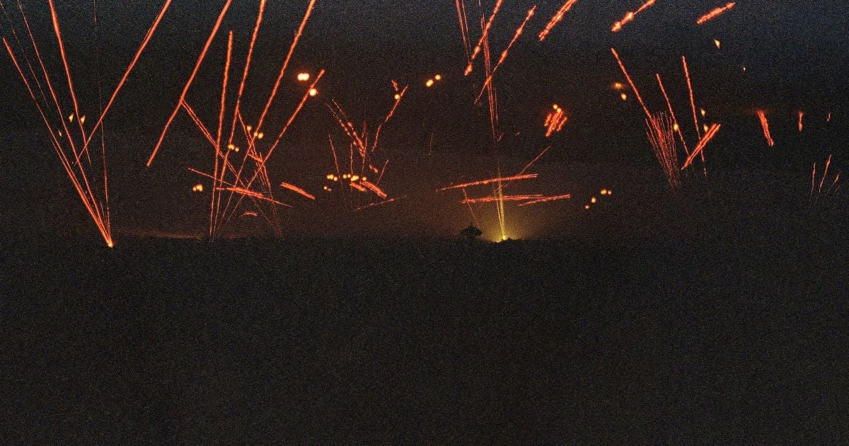 Украинские военные защищают небо.