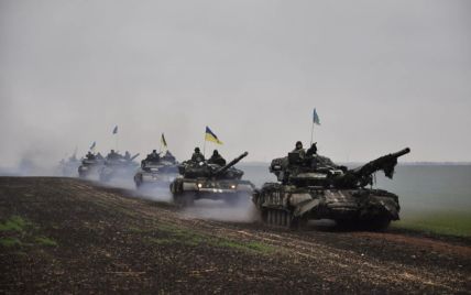Украина отвела танки от линии соприкосновения на Донетчине