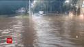Воды по колено. В Ровно мощный ливень подтопил несколько улиц