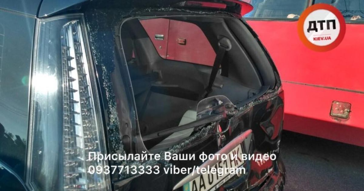 ДТП братиславська_8 / © facebook.com/dtp.kiev.ua