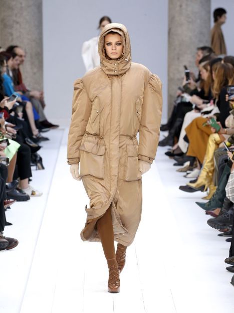 Коллекция Max Mara прет-а-порте сезона осень-зима 2020-2021 / © East News