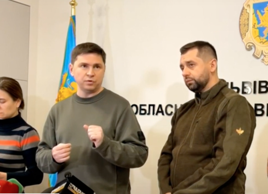 Подоляк відповів Лаврову: "Аби "голос РФ чули", треба просто перестати поводитися, як варвари із середніх віків"